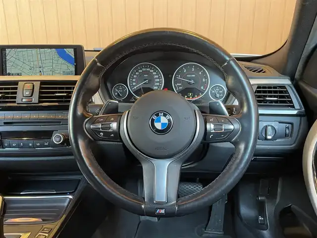 ＢＭＷ ３２０ｄ Mスポーツ 愛知県 2015(平27)年 9.2万km アルピンホワイトⅢ インテリジェントセーフティ　/ＡＣＣ　/ＬＫＡ　/フットトランクオープナー　/ナビ　/Ｂｌｕｅｔｏｏｔｈ　/ＤＶＤ　/バックカメラ　/オートライト　/コンフォートアクセス　/パワーシート　/ＥＴＣ　/コーナーセンサー/純正18インチAW/取扱説明書/保証書/スペアキー