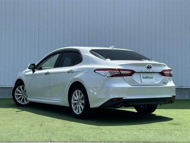 トヨタ カムリ G 香川県 2020(令2)年 10.7万km プラチナホワイトパールマイカ 登録時走行距離：106788km/純正ナビゲーション/→フルセグTV/バックカメラ/JBLプレミアムサウンド/トヨタセーフティセンス/クリアランスソナー/LEDオートライト/17インチ純正アルミホイール/ビルトインETC/ドライブレコーダー/パワーシート/電動格納ミラー/プッシュスタート/スマートキー
