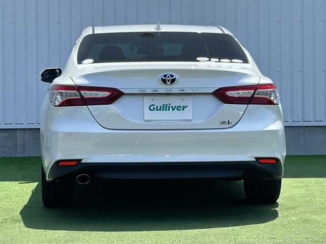 トヨタ カムリ G 香川県 2020(令2)年 10.7万km プラチナホワイトパールマイカ 登録時走行距離：106788km/純正ナビゲーション/→フルセグTV/バックカメラ/JBLプレミアムサウンド/トヨタセーフティセンス/クリアランスソナー/LEDオートライト/17インチ純正アルミホイール/ビルトインETC/ドライブレコーダー/パワーシート/電動格納ミラー/プッシュスタート/スマートキー