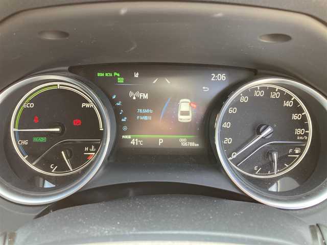 トヨタ カムリ G 香川県 2020(令2)年 10.7万km プラチナホワイトパールマイカ 登録時走行距離：106788km/純正ナビゲーション/→フルセグTV/バックカメラ/JBLプレミアムサウンド/トヨタセーフティセンス/クリアランスソナー/LEDオートライト/17インチ純正アルミホイール/ビルトインETC/ドライブレコーダー/パワーシート/電動格納ミラー/プッシュスタート/スマートキー