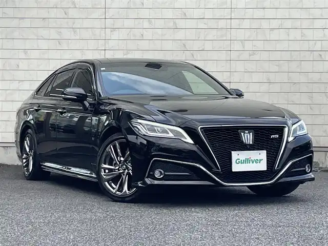 トヨタ クラウン ハイブリッド RS アドバンス 大分県 2021(令3)年 3万km ブラック ワンオーナー/サンルーフ/ブラックレザーシート/メーカーナビ 【フルセグ/DVD/BTオーディオ】/全方位カメラ/純正18インチアルミホイール/プリクラッシュセーフティ/レーンアシスト/ブラインドスポットモニター/リヤクロストラフィックアラート/ヘッドアップディスプレイ/ロードサインアシスト/パーキングサポート/デジタルインナーミラー/前後クリアランスソナー/電動パーキングブレーキ/ビルトインETC2.0/前席パワーシート/前席シートヒーター/前席エアーシート/トランクイージークローザー/後席充電用USBソケット×2/LEDヘッドライト/LEDフォグランプ/オートマチックハイビーム/オートライト/レザーステアリング/ハンドルヒーター/電動チルトステアリング/ステアリングリモコン/パドルシフト/オートワイパー/ミラーヒーター/横滑り防止装置/エンジンプッシュスタート/ドアバイザー/フロアマット/オートリトラミラー/サイド＆カーテン＆Wエアバッグ/ABS/スマートキー×2/カードキー/保証書/車両取説/ナビ取説