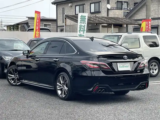 トヨタ クラウン ハイブリッド RS アドバンス 大分県 2021(令3)年 3万km ブラック ワンオーナー/サンルーフ/ブラックレザーシート/メーカーナビ 【フルセグ/DVD/BTオーディオ】/全方位カメラ/純正18インチアルミホイール/プリクラッシュセーフティ/レーンアシスト/ブラインドスポットモニター/リヤクロストラフィックアラート/ヘッドアップディスプレイ/ロードサインアシスト/パーキングサポート/デジタルインナーミラー/前後クリアランスソナー/電動パーキングブレーキ/ビルトインETC2.0/前席パワーシート/前席シートヒーター/前席エアーシート/トランクイージークローザー/後席充電用USBソケット×2/LEDヘッドライト/LEDフォグランプ/オートマチックハイビーム/オートライト/レザーステアリング/ハンドルヒーター/電動チルトステアリング/ステアリングリモコン/パドルシフト/オートワイパー/ミラーヒーター/横滑り防止装置/エンジンプッシュスタート/ドアバイザー/フロアマット/オートリトラミラー/サイド＆カーテン＆Wエアバッグ/ABS/スマートキー×2/カードキー/保証書/車両取説/ナビ取説