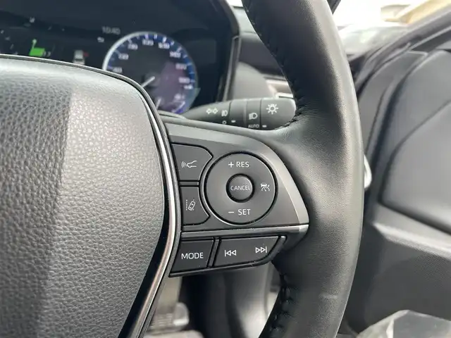 トヨタ クラウン ハイブリッド RS アドバンス 大分県 2021(令3)年 3万km ブラック ワンオーナー/サンルーフ/ブラックレザーシート/メーカーナビ 【フルセグ/DVD/BTオーディオ】/全方位カメラ/純正18インチアルミホイール/プリクラッシュセーフティ/レーンアシスト/ブラインドスポットモニター/リヤクロストラフィックアラート/ヘッドアップディスプレイ/ロードサインアシスト/パーキングサポート/デジタルインナーミラー/前後クリアランスソナー/電動パーキングブレーキ/ビルトインETC2.0/前席パワーシート/前席シートヒーター/前席エアーシート/トランクイージークローザー/後席充電用USBソケット×2/LEDヘッドライト/LEDフォグランプ/オートマチックハイビーム/オートライト/レザーステアリング/ハンドルヒーター/電動チルトステアリング/ステアリングリモコン/パドルシフト/オートワイパー/ミラーヒーター/横滑り防止装置/エンジンプッシュスタート/ドアバイザー/フロアマット/オートリトラミラー/サイド＆カーテン＆Wエアバッグ/ABS/スマートキー×2/カードキー/保証書/車両取説/ナビ取説