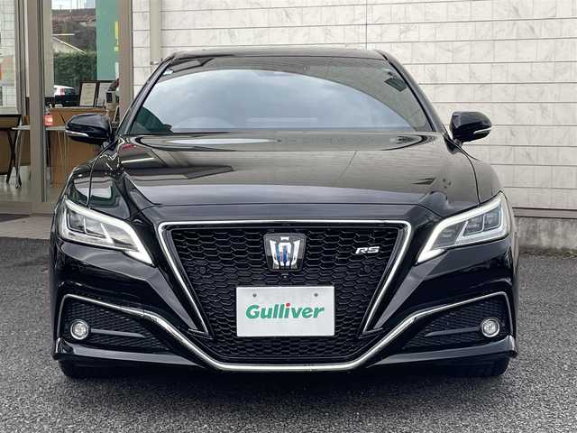 トヨタ クラウン ハイブリッド RS アドバンス 大分県 2021(令3)年 3万km ブラック ワンオーナー/サンルーフ/ブラックレザーシート/メーカーナビ 【フルセグ/DVD/BTオーディオ】/全方位カメラ/純正18インチアルミホイール/プリクラッシュセーフティ/レーンアシスト/ブラインドスポットモニター/リヤクロストラフィックアラート/ヘッドアップディスプレイ/ロードサインアシスト/パーキングサポート/デジタルインナーミラー/前後クリアランスソナー/電動パーキングブレーキ/ビルトインETC2.0/前席パワーシート/前席シートヒーター/前席エアーシート/トランクイージークローザー/後席充電用USBソケット×2/LEDヘッドライト/LEDフォグランプ/オートマチックハイビーム/オートライト/レザーステアリング/ハンドルヒーター/電動チルトステアリング/ステアリングリモコン/パドルシフト/オートワイパー/ミラーヒーター/横滑り防止装置/エンジンプッシュスタート/ドアバイザー/フロアマット/オートリトラミラー/サイド＆カーテン＆Wエアバッグ/ABS/スマートキー×2/カードキー/保証書/車両取説/ナビ取説