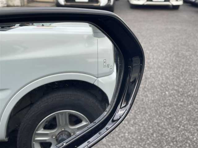 トヨタ クラウン ハイブリッド RS アドバンス 大分県 2021(令3)年 3万km ブラック ワンオーナー/サンルーフ/ブラックレザーシート/メーカーナビ 【フルセグ/DVD/BTオーディオ】/全方位カメラ/純正18インチアルミホイール/プリクラッシュセーフティ/レーンアシスト/ブラインドスポットモニター/リヤクロストラフィックアラート/ヘッドアップディスプレイ/ロードサインアシスト/パーキングサポート/デジタルインナーミラー/前後クリアランスソナー/電動パーキングブレーキ/ビルトインETC2.0/前席パワーシート/前席シートヒーター/前席エアーシート/トランクイージークローザー/後席充電用USBソケット×2/LEDヘッドライト/LEDフォグランプ/オートマチックハイビーム/オートライト/レザーステアリング/ハンドルヒーター/電動チルトステアリング/ステアリングリモコン/パドルシフト/オートワイパー/ミラーヒーター/横滑り防止装置/エンジンプッシュスタート/ドアバイザー/フロアマット/オートリトラミラー/サイド＆カーテン＆Wエアバッグ/ABS/スマートキー×2/カードキー/保証書/車両取説/ナビ取説