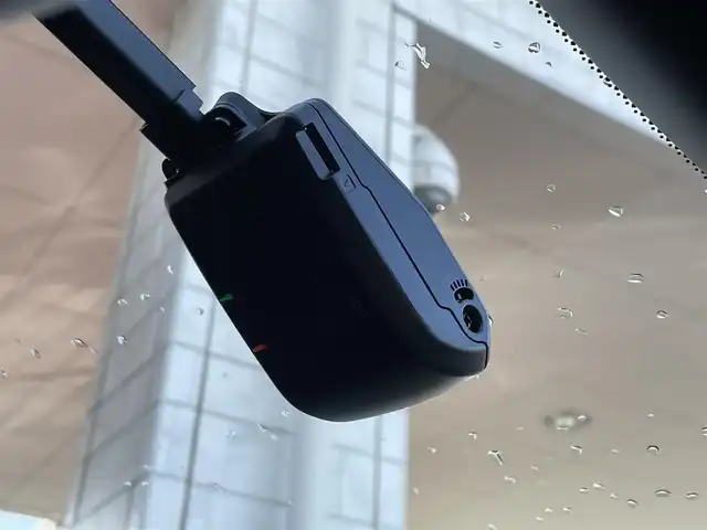 ホンダ フィット e:HEVホーム ブラックスタイル 群馬県 2024(令6)年 0.9万km プレミアムクリスタルレッドM ワンオーナー/純正ディスプレイオーディオ/バックカメラ/ホンダセンシング/ＬＥＤヘッドライト/純正ドライブレコーダー前後カメラ/ステアリングリモコン/スマートキー/保証書/取説/スペアキーｘ１