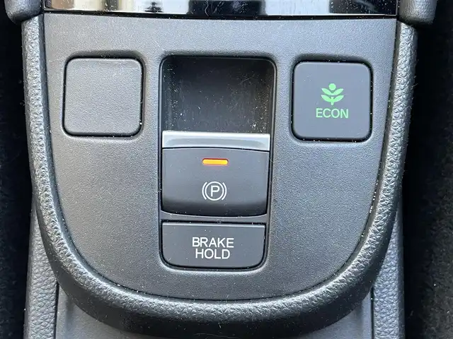 ホンダ フィット e:HEVホーム ブラックスタイル 群馬県 2024(令6)年 0.9万km プレミアムクリスタルレッドM ワンオーナー/純正ディスプレイオーディオ/バックカメラ/ホンダセンシング/ＬＥＤヘッドライト/純正ドライブレコーダー前後カメラ/ステアリングリモコン/スマートキー/保証書/取説/スペアキーｘ１