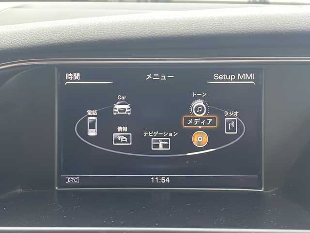 アウディ Ａ５ SB 2．0 TFSI クワトロ 沖縄県 2016(平28)年 3万km 白 禁煙車/純正ナビ/バックカメラ/ビルトインＥＴＣ/レザーシート/シートヒーター/クルーズコントロール/ステアリングスイッチ/パワーシート/ＨＩＤ/オートライト/フォグランプ/電子パーキング/ドライブレコーダー/アイドリングストップ/電動格納ウィンカーミラー/パドルシフト/スマートキー/社外２０インチアルミ/社外車高調