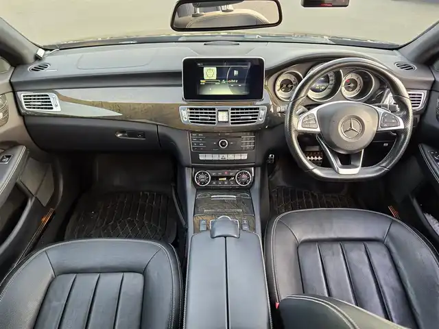 メルセデス・ベンツ ＣＬＳ２２０ｄ 鹿児島県 2016(平28)年 7.6万km オブシディアンブラック アダプティブクルーズコントロール　/全席シートヒーター　/Ｄ＋Ｎ席パワーシート　/ＥＴＣ　/純正ＨＤＤナビ　/Ｂｌｕｅｔｏｏｔｈオーディオ　/ディーゼルターボ　/前後コーナーセンサー　/ＬＥＤヘッドライト/横滑り防止装置/レーンキープアシスト/エアバッグ(W＋サイド)/カーテンエアバッグ/プッシュスタート/スマートキー/MTモード付きAT/パドルシフト