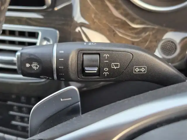 メルセデス・ベンツ ＣＬＳ２２０ｄ 鹿児島県 2016(平28)年 7.6万km オブシディアンブラック アダプティブクルーズコントロール　/全席シートヒーター　/Ｄ＋Ｎ席パワーシート　/ＥＴＣ　/純正ＨＤＤナビ　/Ｂｌｕｅｔｏｏｔｈオーディオ　/ディーゼルターボ　/前後コーナーセンサー　/ＬＥＤヘッドライト/横滑り防止装置/レーンキープアシスト/エアバッグ(W＋サイド)/カーテンエアバッグ/プッシュスタート/スマートキー/MTモード付きAT/パドルシフト