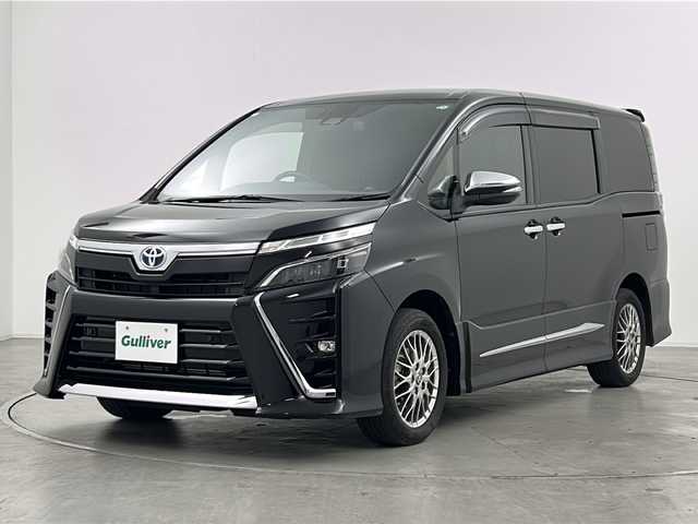 トヨタ ヴォクシー ハイブリッド ZS 煌Ⅱ 群馬県 2020(令2)年 2.9万km ブラック 純正９型ナビ　純正１２型後席モニター　バックカメラ　フルセグＴＶ　両側電動スライドドア　衝突被害軽減ブレーキ　クルーズコントロール　シートヒーター　ＬＥＤヘッドライト　ビルトインＥＴＣ２．０　禁煙車