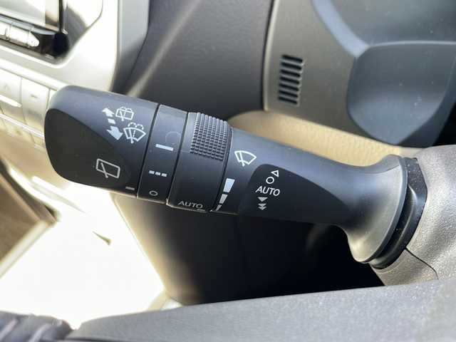 トヨタ ランドクルーザー プラド TX Lパッケージ 兵庫県 2023(令5)年 1.8万km ホワイトパールクリスタルシャイン ワンオーナー/保証書・取説・有/社外メモリーナビ・フルセグ・BT・CD・DVD・FM・AM・HDMI・USB/ETC/バックカメラ/前後ドライブレコーダー/追尾機能付きクルーズコントロール/車線逸脱防止支援システム/衝突被害軽減ブレーキ/コーナーセンサー/シートクーラー/シートヒーター/プッシュスタート/スマートキー×2/純正フロアマット/純正ドアバイザー