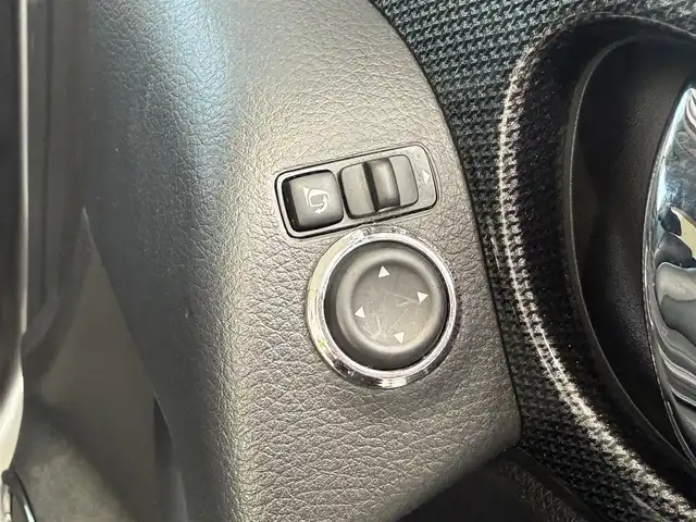 日産 エクストレイル 20X エマージェンシーブレーキ 愛知県 2014(平26)年 7.8万km ダークメタルグレー /禁煙車//NissanConnectナビ//フルセグ/Bluetooth/CD/DVD/MSV/USB/AUX//アラウンドビューモニター//ビルトインETC//純正ドライブレコーダー//カプロンシート//シートヒーター//インテリジェントパーキングアシスト//エマージェンシーブレーキ//車線逸脱警報(LDW)//後側方車両検知警報(BSW)//ふらつき警報//進入禁止標識検知//フロント・リアソナー//コーナリングスタビリティアシスト//アクティブエンジンブレーキ//VDC//純正17インチアルミホイール//LEDオートヘッドライト//バイカラーフォグランプ//ウェルカムライト//クルーズコントロール//アイドリングストップ//プッシュスタート//スペアスマートキー//革巻きステアリング//ステアリングリモコン//チルト＆テレスコピックステアリング//オートリトラクタブルウィンカーミラー//純正フロアマット//純正ドアバイザー//コンフォートフラッシャー//リバース連動ワイパー//シートリフター//保証書//取扱説明書//ナビ取扱説明書//点検整備記録簿H26.27.29.30.R1.3.5