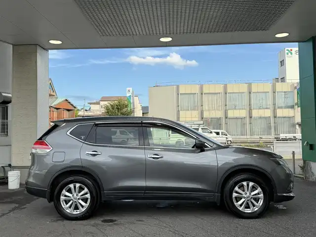 日産 エクストレイル 20X エマージェンシーブレーキ 愛知県 2014(平26)年 7.8万km ダークメタルグレー /禁煙車//NissanConnectナビ//フルセグ/Bluetooth/CD/DVD/MSV/USB/AUX//アラウンドビューモニター//ビルトインETC//純正ドライブレコーダー//カプロンシート//シートヒーター//インテリジェントパーキングアシスト//エマージェンシーブレーキ//車線逸脱警報(LDW)//後側方車両検知警報(BSW)//ふらつき警報//進入禁止標識検知//フロント・リアソナー//コーナリングスタビリティアシスト//アクティブエンジンブレーキ//VDC//純正17インチアルミホイール//LEDオートヘッドライト//バイカラーフォグランプ//ウェルカムライト//クルーズコントロール//アイドリングストップ//プッシュスタート//スペアスマートキー//革巻きステアリング//ステアリングリモコン//チルト＆テレスコピックステアリング//オートリトラクタブルウィンカーミラー//純正フロアマット//純正ドアバイザー//コンフォートフラッシャー//リバース連動ワイパー//シートリフター//保証書//取扱説明書//ナビ取扱説明書//点検整備記録簿H26.27.29.30.R1.3.5