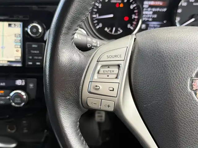 日産 エクストレイル 20X エマージェンシーブレーキ 愛知県 2014(平26)年 7.8万km ダークメタルグレー /禁煙車//NissanConnectナビ//フルセグ/Bluetooth/CD/DVD/MSV/USB/AUX//アラウンドビューモニター//ビルトインETC//純正ドライブレコーダー//カプロンシート//シートヒーター//インテリジェントパーキングアシスト//エマージェンシーブレーキ//車線逸脱警報(LDW)//後側方車両検知警報(BSW)//ふらつき警報//進入禁止標識検知//フロント・リアソナー//コーナリングスタビリティアシスト//アクティブエンジンブレーキ//VDC//純正17インチアルミホイール//LEDオートヘッドライト//バイカラーフォグランプ//ウェルカムライト//クルーズコントロール//アイドリングストップ//プッシュスタート//スペアスマートキー//革巻きステアリング//ステアリングリモコン//チルト＆テレスコピックステアリング//オートリトラクタブルウィンカーミラー//純正フロアマット//純正ドアバイザー//コンフォートフラッシャー//リバース連動ワイパー//シートリフター//保証書//取扱説明書//ナビ取扱説明書//点検整備記録簿H26.27.29.30.R1.3.5