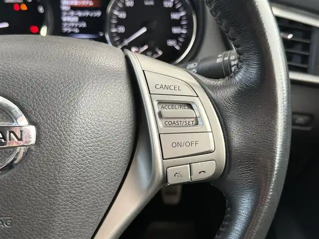 日産 エクストレイル 20X エマージェンシーブレーキ 愛知県 2014(平26)年 7.8万km ダークメタルグレー /禁煙車//NissanConnectナビ//フルセグ/Bluetooth/CD/DVD/MSV/USB/AUX//アラウンドビューモニター//ビルトインETC//純正ドライブレコーダー//カプロンシート//シートヒーター//インテリジェントパーキングアシスト//エマージェンシーブレーキ//車線逸脱警報(LDW)//後側方車両検知警報(BSW)//ふらつき警報//進入禁止標識検知//フロント・リアソナー//コーナリングスタビリティアシスト//アクティブエンジンブレーキ//VDC//純正17インチアルミホイール//LEDオートヘッドライト//バイカラーフォグランプ//ウェルカムライト//クルーズコントロール//アイドリングストップ//プッシュスタート//スペアスマートキー//革巻きステアリング//ステアリングリモコン//チルト＆テレスコピックステアリング//オートリトラクタブルウィンカーミラー//純正フロアマット//純正ドアバイザー//コンフォートフラッシャー//リバース連動ワイパー//シートリフター//保証書//取扱説明書//ナビ取扱説明書//点検整備記録簿H26.27.29.30.R1.3.5