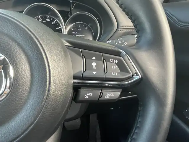 マツダ ＣＸ－５ XD プロアクティブ 東京都 2022(令4)年 1.6万km スノーフレイクホワイトパールマイカ  i‐ACTIVSENSE/・スマートシティブレーキサポート/・車線逸脱警報システム/・レーダークルーズコントロール /・誤発進抑制制御/・360°ビューモニター/・純正ナビ /＜AM/FM/BT /USB＞/・前後ドライブレコーダー/・パドルシフト/・ETC/・パワーシート/・パワーリアゲート/・シートヒーター /・ステアリングヒーター/・SRSエアバッグ（運転席/助手席/サイド/カーテン）/・純正１７インチアルミホイール/・LEDヘッドライト