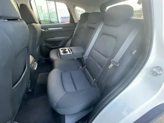 マツダ ＣＸ－５ XD プロアクティブ 東京都 2022(令4)年 1.6万km スノーフレイクホワイトパールマイカ  i‐ACTIVSENSE/・スマートシティブレーキサポート/・車線逸脱警報システム/・レーダークルーズコントロール /・誤発進抑制制御/・360°ビューモニター/・純正ナビ /＜AM/FM/BT /USB＞/・前後ドライブレコーダー/・パドルシフト/・ETC/・パワーシート/・パワーリアゲート/・シートヒーター /・ステアリングヒーター/・SRSエアバッグ（運転席/助手席/サイド/カーテン）/・純正１７インチアルミホイール/・LEDヘッドライト