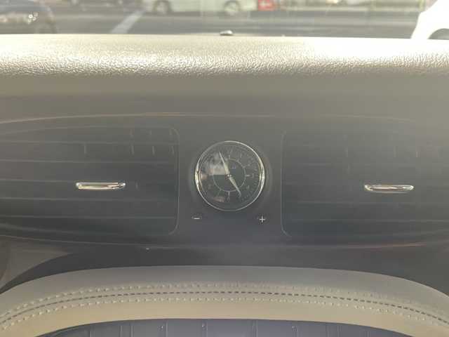 ジャガー ＸＪ 3．0 Executive 東京都 2009(平21)年 5.6万km ポーセリンホワイト DVDナビ/バックカメラ/クルーズコントロール/ETC/電動パーキングブレーキ/革シート/シートヒーター/バーウォールナット木目調インパネ/純正アルミホイール/パワーシート（D/N）/ハロゲンヘッドライト/横滑り防止装置/カーテンエアバック/盗難防止装置/