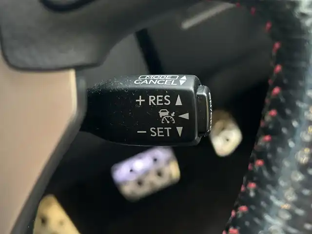 レクサス ＮＸ 300h Fスポーツ 島根県 2017(平29)年 4.8万km ホワイトノーヴァガラスフレーク 登録時走行距離47331km/保証書/取扱説明書/純正メーカーカーナビ/フルセグTV/Bluetooth/横滑り防止装置/クルーズコントロール/レーンキープアシスト/衝突被害軽減ブレーキ/バックカメラ/3眼LEDヘッドライト/オートマチックハイビーム/ステアリングヒーター/ドライブレコーダー/シートヒーター/エアシート/ウィンカーミラー/プッシュスタート/スマートキー/スペアキー/カードキー/ETC2.0/18インチ純正アルミ