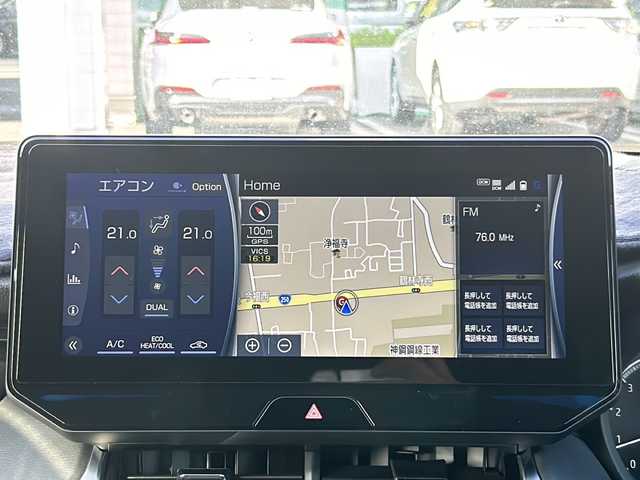 トヨタ ハリアー Z 兵庫県 2021(令3)年 2.8万km ホワイトパールクリスタルシャイン 純正ＨＤＤナビ（ＡＭ・ＦＭ・フルセグ・ブルートゥース）　ドライブレコーダー　ビルトインＥＴＣ　モデリスタフルエアロ　レーダークルーズコントロール　ＪＢＬプレミアムサウンド　クリアランスソナー　パワーシート　車線逸脱防止機能　先行車発進告知　ブラインドスポットモニター　衝突被害軽減ブレーキ　リアクロストラフィックアラート　ヘッドアップディスプレイ　標識認識システム　電動パーキングブレーキ　ブレーキホールド　プッシュスタート　バックカメラ　マニュアルモード付AT　デジタルインナーミラー　オートライト　オートハイビーム　横滑り防止機能　パワーバックドア　純正フロアマット　純正ドアバイザー