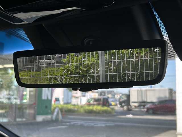 トヨタ ハリアー Z 兵庫県 2021(令3)年 2.8万km ホワイトパールクリスタルシャイン 純正ＨＤＤナビ（ＡＭ・ＦＭ・フルセグ・ブルートゥース）　ドライブレコーダー　ビルトインＥＴＣ　モデリスタフルエアロ　レーダークルーズコントロール　ＪＢＬプレミアムサウンド　クリアランスソナー　パワーシート　車線逸脱防止機能　先行車発進告知　ブラインドスポットモニター　衝突被害軽減ブレーキ　リアクロストラフィックアラート　ヘッドアップディスプレイ　標識認識システム　電動パーキングブレーキ　ブレーキホールド　プッシュスタート　バックカメラ　マニュアルモード付AT　デジタルインナーミラー　オートライト　オートハイビーム　横滑り防止機能　パワーバックドア　純正フロアマット　純正ドアバイザー