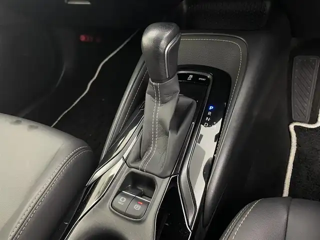 トヨタ カローラツーリング ダブルバイビー 宮城県 2020(令2)年 2.7万km ブラックマイカ Ｔコネクト対応ディスプレイオーディオ　/エントリーナビキット　/デジタルインナーミラー　/追従クルーズコントロール　/プリクラッシュセーフティ　/レーントレーシングアシスト　/クリアランスソナー　/オートマチックハイビーム/ヘッドアップディスプレイ/ハーフレザーシート/禁煙