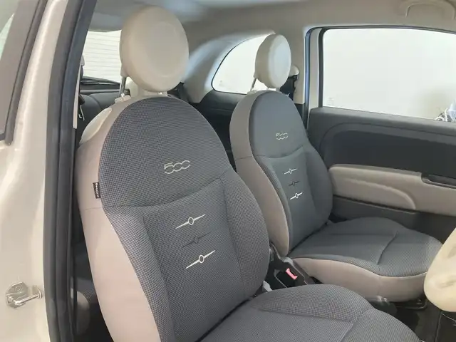 フィアット ５００ 1．2 ポップ 熊本県 2015(平27)年 6.5万km 白 ワンオーナー/純正CDオーディオ/FM/AM/新車時保証書/取扱説明書