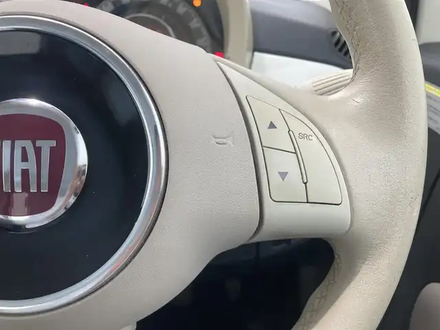 フィアット ５００ 1．2 ポップ 熊本県 2015(平27)年 6.5万km 白 ワンオーナー/純正CDオーディオ/FM/AM/新車時保証書/取扱説明書