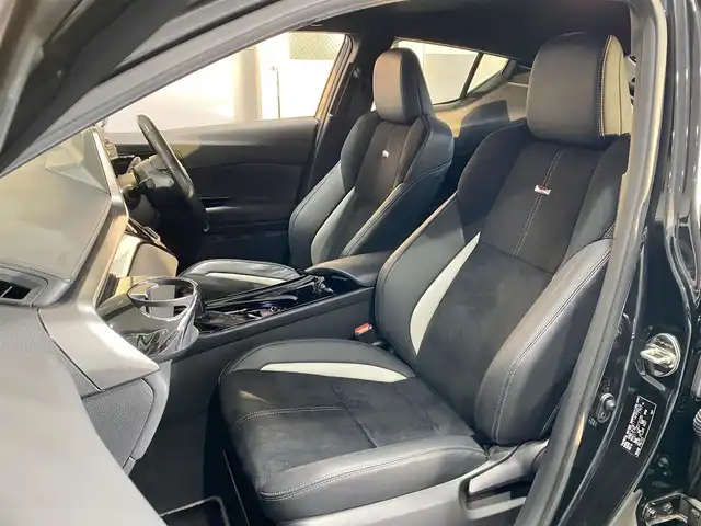 トヨタ Ｃ－ＨＲ S GRスポーツ 岐阜県 2020(令2)年 7.9万km ブラックマイカ 社外エアロ(サイド、リア)/純正8インチディスプレイオーディオ/フルセグTV/Bluetooth/Apple CarPlay/トヨタセーフティセンス/・プリクラッシュセーフティシステム/・レーンディパーチャーアラート/・オートマチックハイビーム/・レーダークルーズコントロール/バックカメラ/ドライブレコーダー(DRV-830)/ハーフレザーシート/オートライト/三眼LEDヘッドライト/ビルトインETC/純正19インチAW/純正フロアマット/スペアキー/スマートキー