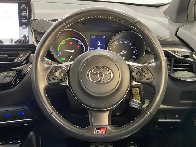 トヨタ Ｃ－ＨＲ S GRスポーツ 岐阜県 2020(令2)年 7.9万km ブラックマイカ 社外エアロ(サイド、リア)/純正8インチディスプレイオーディオ/フルセグTV/Bluetooth/Apple CarPlay/トヨタセーフティセンス/・プリクラッシュセーフティシステム/・レーンディパーチャーアラート/・オートマチックハイビーム/・レーダークルーズコントロール/バックカメラ/ドライブレコーダー(DRV-830)/ハーフレザーシート/オートライト/三眼LEDヘッドライト/ビルトインETC/純正19インチAW/純正フロアマット/スペアキー/スマートキー