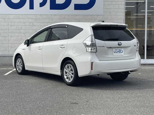 トヨタ プリウス α S 佐賀県 2012(平24)年 9.7万km ホワイトパールクリスタルシャイン （株）IDOMが運営する【じしゃロン佐賀店】の自社ローン専用車両になります。こちらは現金またはオートローンご利用時の価格です。自社ローンご希望の方は別途その旨お申し付けください。/純正SDナビ/純正フロアマット/純正ホイールキャップ/Bluetooth搭載/オートライト/ビルトインETC/カーテンエアバッグ/Ecoモード/EVモード/POWERモード/スペアキー/プッシュスタート/ワンセグテレビ/アイドリングストップ/横滑り防止装置/盗難防止装置/エンジンスタートボタン/パーキングアシスト