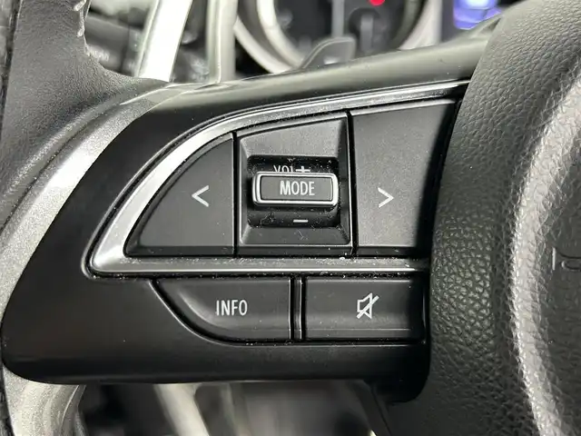 スズキ スイフト HYBRID RS 道央・札幌 2018(平30)年 6.5万km プレミアムシルバーメタリック ・４WD/・カロッツェリアDA（FH-8500DVS）/　CD/DVD/BT/　ステアリングスイッチ非連動/・カロッツェリア サブウーファー/・JBLクロスオーバーネットワーク/・バックカメラ/・ビルトインETC/・外エンジンスターター/・外ドライブレコーダー前方/・外LEDルームランプ（車種専用品）/・外足回り/・外パドルシフト/・シートヒーター（D+N）/・オートライト/・LEDヘッドライト/・前後フォグランプ/・ドアミラーウィンカー/・ミラーヒーター/・ドアバイザー/・フロアマット/・プッシュスタート/・スマートキー