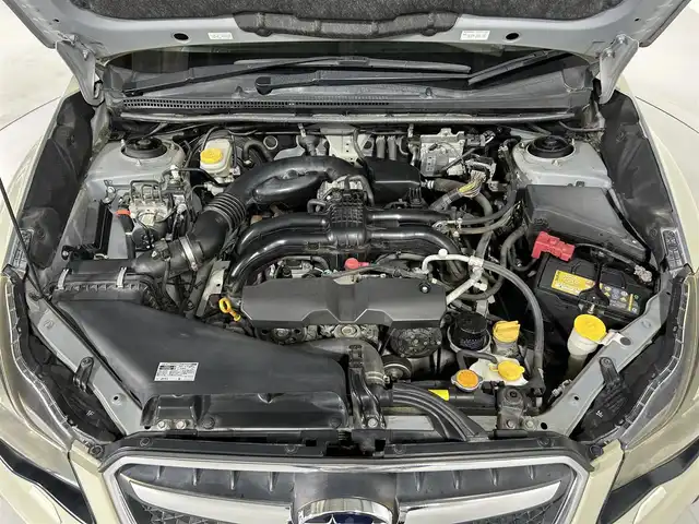 スバル インプレッサ ＸＶ 2．0i－L アイサイト 佐賀県 2014(平26)年 8.8万km デザートカーキ 社外7インチナビ/ワンセグTV/Bluetooth/CD/DVD/バックカメラ/運転席・助手席パワーシート/ETC/純正17インチアルミホイール/アダクティブクルーズコントロール/アイサイト/衝突被害軽減システム/キセノンヘッドライト/スマートキー/プッシュスタートボタン