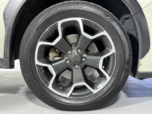スバル インプレッサ ＸＶ 2．0i－L アイサイト 佐賀県 2014(平26)年 8.8万km デザートカーキ 社外7インチナビ/ワンセグTV/Bluetooth/CD/DVD/バックカメラ/運転席・助手席パワーシート/ETC/純正17インチアルミホイール/アダクティブクルーズコントロール/アイサイト/衝突被害軽減システム/キセノンヘッドライト/スマートキー/プッシュスタートボタン