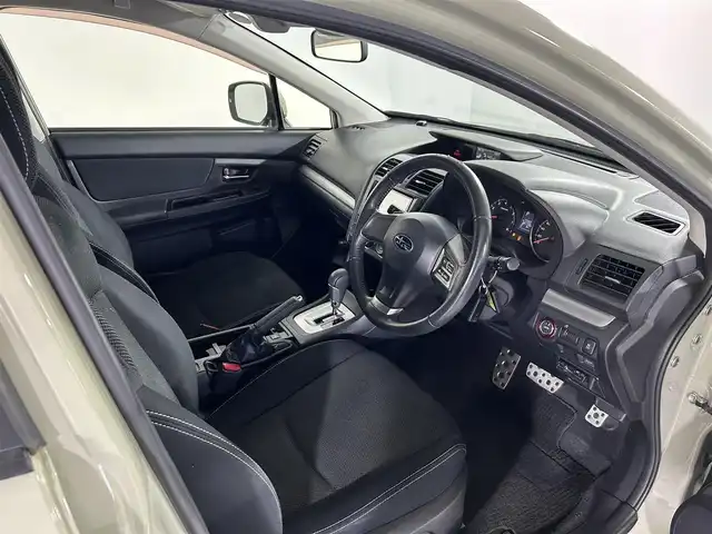 スバル インプレッサ ＸＶ 2．0i－L アイサイト 佐賀県 2014(平26)年 8.8万km デザートカーキ 社外7インチナビ/ワンセグTV/Bluetooth/CD/DVD/バックカメラ/運転席・助手席パワーシート/ETC/純正17インチアルミホイール/アダクティブクルーズコントロール/アイサイト/衝突被害軽減システム/キセノンヘッドライト/スマートキー/プッシュスタートボタン