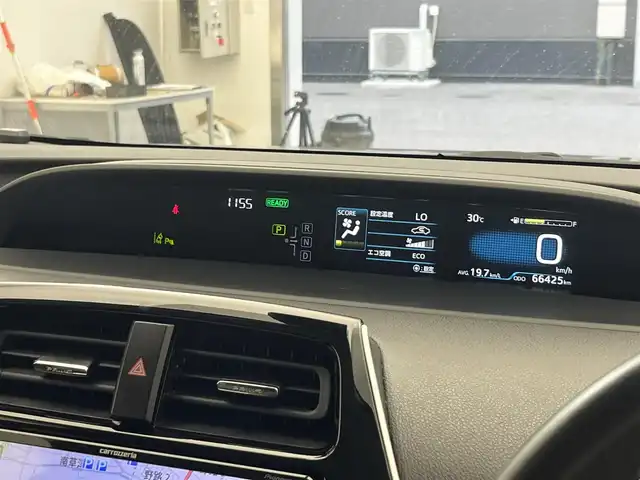 トヨタ プリウス Sツーリングセレクション 滋賀県 2020(令2)年 6.7万km アティチュードブラックマイカ 純正９インチナビ/CD/DVD/Bluetooth/フルセグテレビ/パノラミックビューモニター/セーフティセンス/・プリクラッシュセーフティ/・レーントレーシングアシスト/・オートハイビーム/・レーダークルーズコントロール/・ロードサインアシスト/・先行車発進告知機能/インテリジェントクリアランスソナー/LEDヘッドライト/フォグランプ/オートライト/合皮シート/D/N席シートヒーター/ビルトインETC/AC100V/プッシュスタート /スマートキー