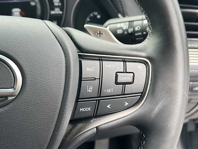 レクサス ＬＳ 500h Iパッケージ 東京都 2023(令5)年 3.5万km グラファイトブラックガラスフレーク ワンオーナー/レクサス純正ナビ/フルセグ/全方位カメラ/レザーシート/シートヒーター/シートベンチレーター/ステアリングヒーター/アダプティブクルーズコントロール/レーンキープアシスト/オートマチックハイビーム/ヘッドアップディスプレイ/パワーバックドア/デジタルインナーミラー/ドライブレコーダー