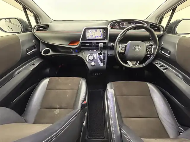 トヨタ シエンタ G クエロ 熊本県 2018(平30)年 6万km ブラックマイカ 禁煙車　/純正ナビNSZT-W68T（ＣＤ・ＤＶＤ・フルセグ・ＢＴ・ＵＳＢ）/パノラミックビュモニター　/純正前後ドライブレコーダー　/ビルトインＥＴＣ　/両側パワースライドドア　/前席シートヒーター　/ステアリングヒーター/前後クリアランスソナー　/衝突軽減ブレーキ/レーンキープアシスト/横滑り防止/アイドリングストップ/パーキングブレーキサポート/ハーフレザーシート/純正フロアマット/純正１５インチAW/オートライト/オートマチックハイビーム/LEDヘッドライト/フォグライト/スマートキー/プッシュスタート/保証書/取扱説明書