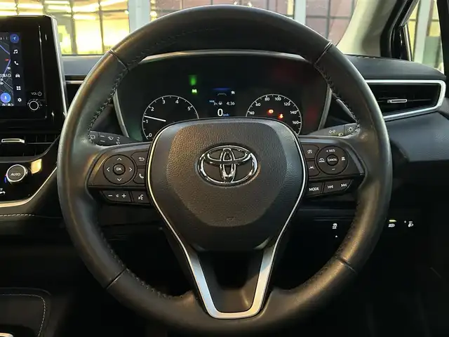 トヨタ カローラツーリング ハイブリッド G 栃木県 2024(令6)年 2万km アティチュードブラックマイカ トヨタセーフティセンス/・プリクラッシュセーフティ/・レーントレーシングアシスト/・レーンディパーチャーアラート/・レーダークルーズコントロール/・オートマチックハイビーム/・ロードサインアシスト/・ドライバー異常時対応システム/・プロアクティブドライビングアシスト/・発進遅れ告知機能/・パーキングサポートブレーキ/・バックガイドモニター/・クリアランスソナー/純正8インチディスプレイオーディオ/・フルセグTV/・BT/USB/AM.FM/・Applecarplay/Androidauto/ビルトインETC/革巻きステアリング/ステアリングスイッチ/電動パーキングブレーキ/オートホールド/タイプCポート/スマートキー/プッシュスタート/LEDヘッドライト/オートライト/フロアマット/横滑り防止システム/電動格納ウィンカーミラー