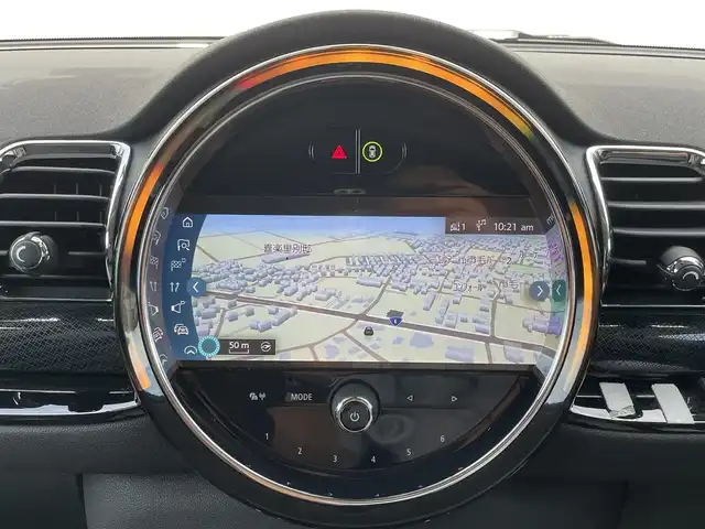 ＭＩＮＩ ＢＭＷ ミニ クラブマン クーパーD 茨城県 2023(令5)年 1.1万km 白 ワンオーナー/純正ナビ/アダクティブ・クルーズ・コントロール/Bluetooth接続/AppleCarPlay/ドライブレコーダー/シートヒーター/パーキングアシスト/ETC/コーナーセンサー/アイドリングストップ/革巻きステアリング/ステアリングスイッチ/純正フロアマット/ハーフレザーシート/フォグランプ/LEDヘッドライト/レーンキープアシスト/横滑り防止機能/オートライト/オートエアコン