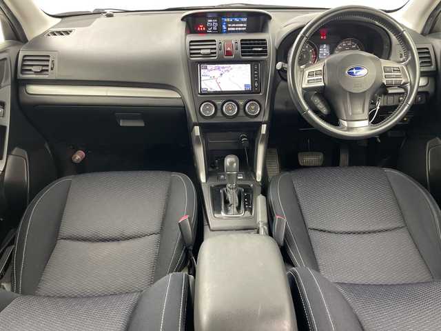 スバル フォレスター 2．0i－L 道央・札幌 2013(平25)年 5.6万km クリスタルブラックシリカ ・４WD/・寒冷地仕様/・社外SDナビTV/・CD&DVD&BT/・社外前後ドラレコ/・ビルトインETC/・クルーズコントロール/・パドルシフト/・バックカメラ/・ステアリングスイッチ/・フロントワイパーデアイサー/・LEDヘッドライト/・フォグランプ/・リモコンキー