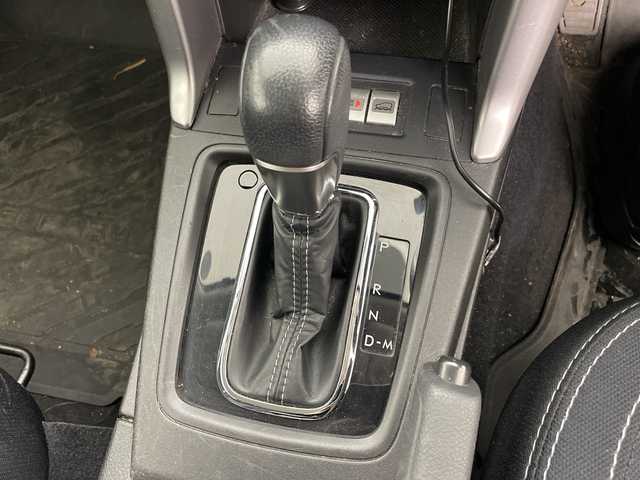 スバル フォレスター 2．0i－L 道央・札幌 2013(平25)年 5.6万km クリスタルブラックシリカ ・４WD/・寒冷地仕様/・社外SDナビTV/・CD&DVD&BT/・社外前後ドラレコ/・ビルトインETC/・クルーズコントロール/・パドルシフト/・バックカメラ/・ステアリングスイッチ/・フロントワイパーデアイサー/・LEDヘッドライト/・フォグランプ/・リモコンキー