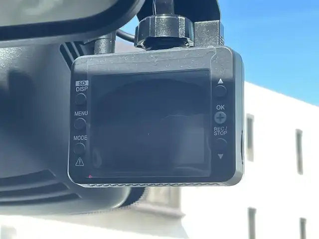 日産 セレナ ハイウェイスター Vセレクション 岡山県 2019(平31)年 4.4万km ブリリアントホワイトパール 登録時走行距離43890キロ/純正SDナビ/AM/FM/Bluetooth/TV/SD/DISC/純正フリップダウンモニター/アラウンドビューモニター/パーキングアシスト/コーナーセンサー/エマージェンシーブレーキ/クルーズコントロール/アイドリングストップ/前後ドライブレコーダー/両側パワースライドドア/LEDヘッドライト/純正16インチAW/プッシュスタート/スマートキー/ETC
