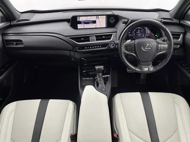 レクサス ＵＸ 250h Fスポーツ 栃木県 2020(令2)年 2.5万km テレーンカーキマイカM ワンオーナー/純正ナビ/AM FM CD USB AUX SD BT Miracast フルセグTV /セーフティシステムプラス/・衝突軽減ブレーキ/・レーンアシスト/・オートマチックハイビーム/・レーダークルーズコントロール/ETC2.0/全周囲カメラ/ドライブレコーダー/電動リアゲート/クリアランスソナー/ブラインドスポットモニター/電子パーキングブレーキ/オートホールド/置くだけ充電/シートヒーター/ステアリングヒーター/パワーシート/LEDヘッドライト/純正アルミホイール/純正フロアマット