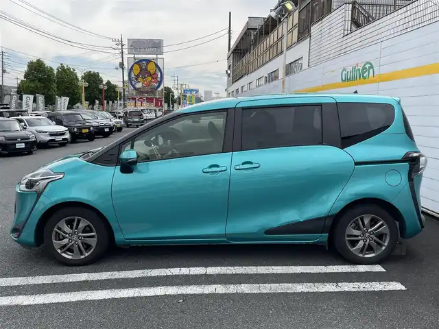 トヨタ シエンタ G 埼玉県 2019(平31)年 12.2万km ラディアントグリーンM 両側パワースライド/純正ナビ/Bluetooth/アラウンドビューカメラ/スマートキー/7人乗り/ドラレコ前後/シートヒーター/ステアリングヒーター/オートハイビーム/レーンキープアシスト/プリクラッシュセーフティー