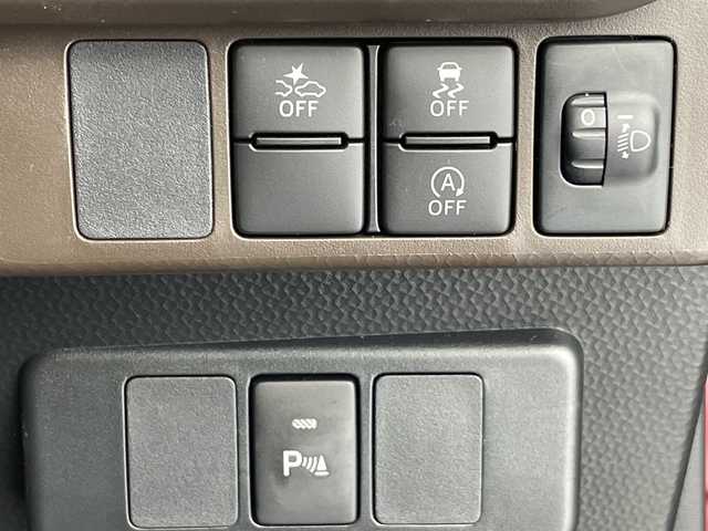 トヨタ ルーミー G 愛知県 2024(令6)年 0.3万km ファイアークォーツレッドM 登録時2250キロ/ワンオーナー/禁煙車/純正メモリナビ・フルセグTV/CD・DVD・Bluetooth再生/全方位カメラ/LEDヘッドライト/クリアランスソナー/両側パワースライドドア/スマートキー/エンジンプッシュスタート/プリクラッシュセーフティ/ドライブレコーダー