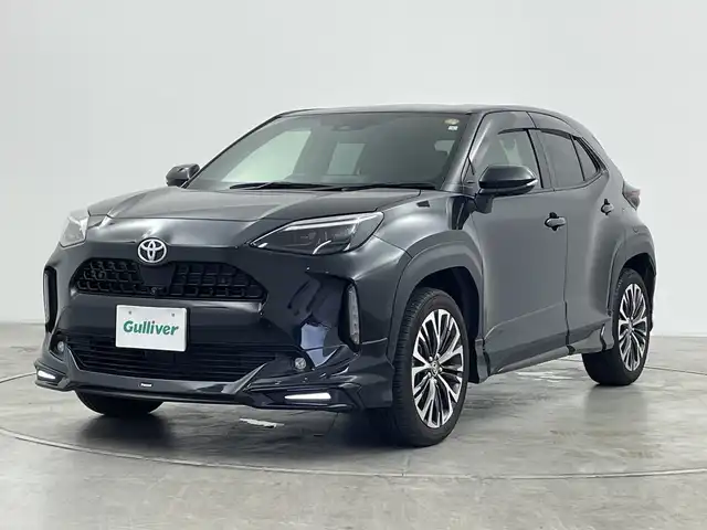 トヨタ ヤリスクロス Z 群馬県 2023(令5)年 0.4万km ブラックマイカ 純正９インチディスプレイオーディオ/純正フロアマット/ビルトインETC/ブラインドスポットモニター/ハンドルヒーター/シートヒーター/純正エアロ/LEDヘッドライト