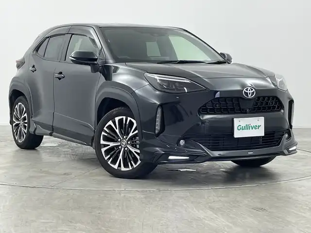 トヨタ ヤリスクロス Z 群馬県 2023(令5)年 0.4万km ブラックマイカ 純正９インチディスプレイオーディオ/純正フロアマット/ビルトインETC/ブラインドスポットモニター/ハンドルヒーター/シートヒーター/純正エアロ/LEDヘッドライト