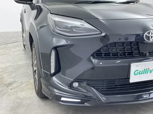 トヨタ ヤリスクロス Z 群馬県 2023(令5)年 0.4万km ブラックマイカ 純正９インチディスプレイオーディオ/純正フロアマット/ビルトインETC/ブラインドスポットモニター/ハンドルヒーター/シートヒーター/純正エアロ/LEDヘッドライト